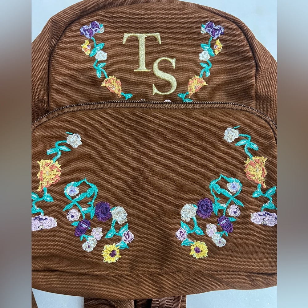 Taylor Swift acoustic piano bundle! Backpack & hair clip - Picture 3 of 4